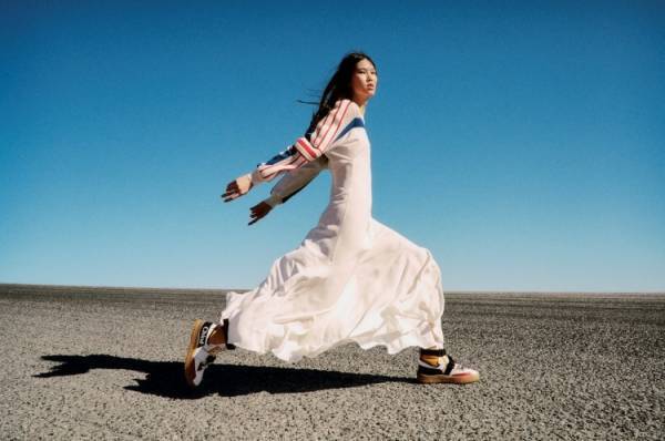 クロエがF1にインスパイアされた限定カプセルコレクション「FAST GIRL」を発表