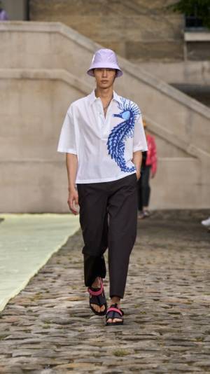 【ルック】エルメスが2023年春夏メンズコレクションショーをパリで開催