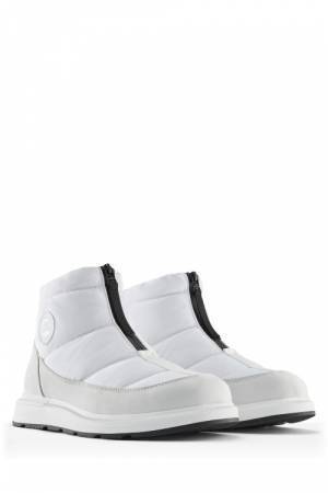 カナダグースからナイロン素材を使用した新作軽量フットウエアが登場