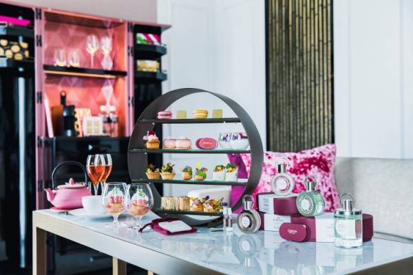 フォションホテル京都とパリ老舗フレグランスメゾン「CARON」がコラボしたスペシャルアフタヌーンティー＆ステイプラン