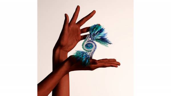 ピアジェが新作ハイジュエリー「Solstice」 コレクションを発表。高い技術に裏打ちされた豊かな創造性を発揮