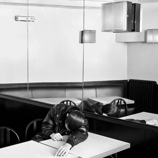 セリーヌ オム 22 WINTER コレクション 「BOY DOLL」をローンチ。イセタンメンズ他で先行発売
