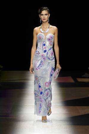 【ルック】パリ・オートクチュールにてジョルジオ アルマーニ プリヴェ 2022-23秋冬コレクションを発表