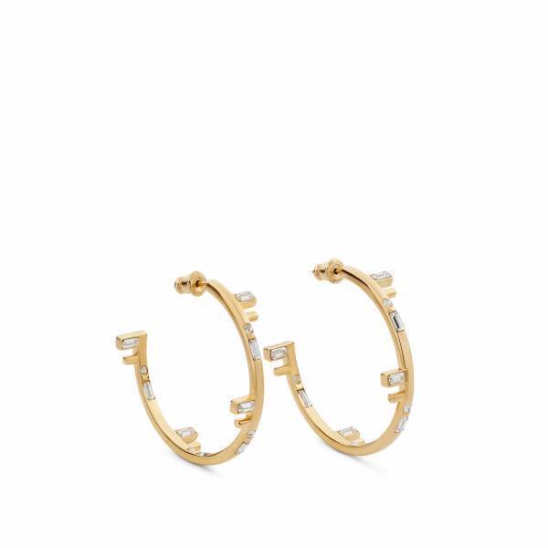 フェンディからアイコニックな「F」モチーフのジュエリーコレクションが登場