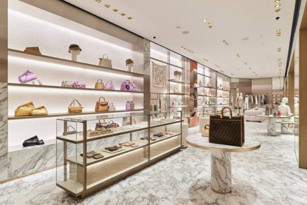 松屋銀座店のフェンディがリニューアルオープン、総床面積100平方メートルにおよぶ空間に全カテゴリーを展開