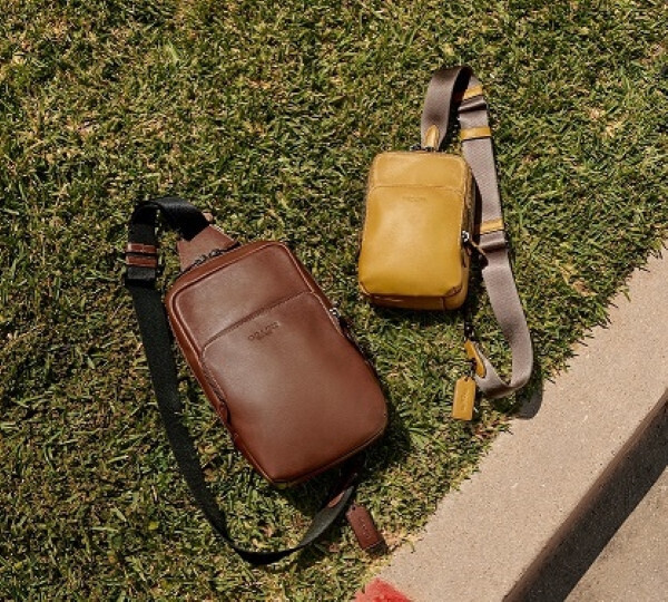 コーチからエイジングを楽しめる選りすぐりのレザーを使用した「スポーツ カーフ コレクション」が登場