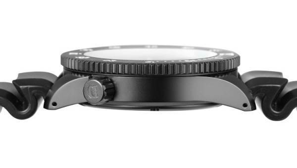 ダマスコが自社製ムーブメントを搭載したダイバーズウォッチを発表。過酷な環境でも耐えられる頑強な外装