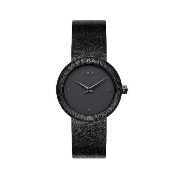 ディオールがオールブラックの装いを纏った「ラ デ ドゥ ディオール」を発表