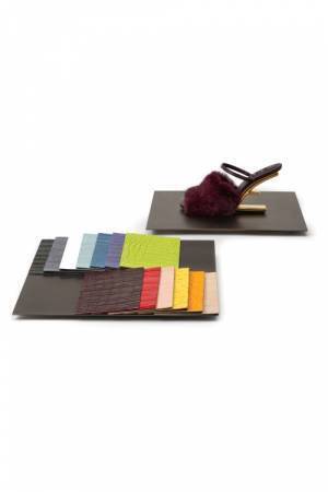 800通りを超える組み合わせの中から、世界で一つだけの「フェンディ ファースト」をオーダー