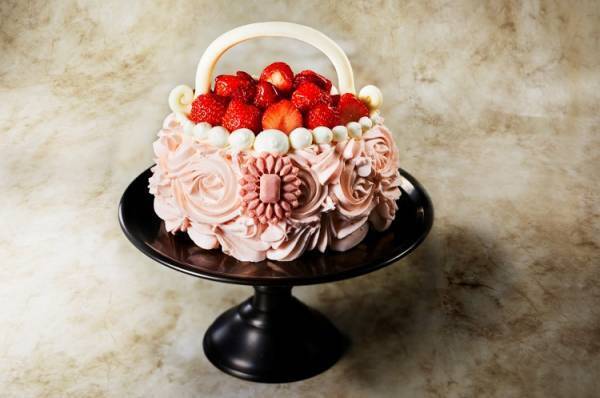 日本橋高島屋に可愛らしいスイーツが人気の「アトリエ アニバーサリー」がオープン。日比谷花壇とコラボした限定ケーキも登場