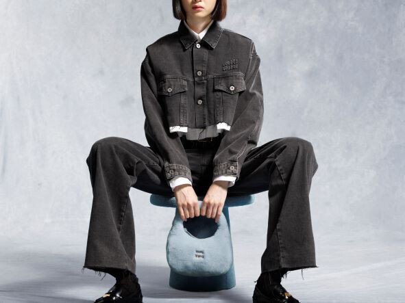 ミュウミュウが新宿伊勢丹ザ・ステージでポップアップ、秋冬シーズンに向けた新作のムートンアイテムが世界に先駆けて登場