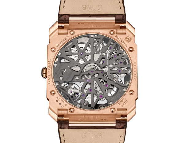 高度な時計製造技術とエレガンスというブルガリのアイデンティティを体現した「オクト フィニッシモ スケルトン エイトデイズ」