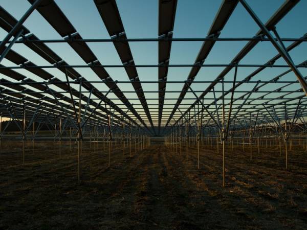 「地球を冷たく、そこに住む人々を暖かくする」、カナダグースジャパンが太陽光発電への投資をスタート