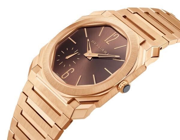 ブルガリ「オクト フィニッシモ」が、ローズゴールドを纏ったプレシャスメタルの新作モデルとして登場