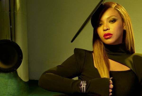 ティファニーがビヨンセを起用した新たなブランドキャンペーン「LOSE YOURSELF IN LOVE」を発表