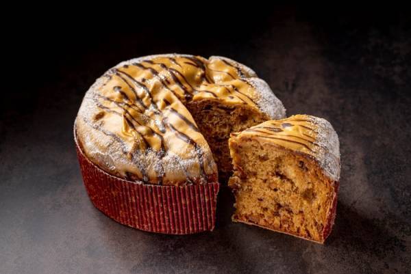 コンラッド東京のクリスマスケーキ。ペストリーチームが丹精を込めて作る上質なクリスマススイーツが今年も豪華なラインアップで登場