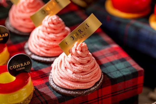 コンラッド東京でエレガントなタータンチェックがいっぱいのホリデーシーズンにぴったりなスイーツビュッフェを開催