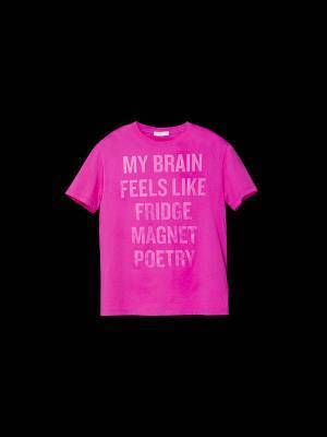 ヴァレンティノが作家ダグラス・クープランドの作品から引用されたメッセージをあしらったスウェットとTシャツを発売