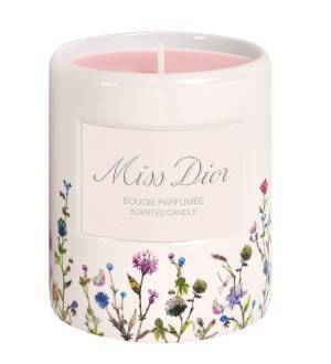 ミスディオールの幸せ溢れるカラフルでロマンティックな世界。ミス ディオール ミレフィオリ コレクション