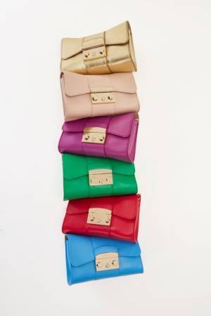 フルラが音楽におけるジェンダーギャップの問題を提起するバッグ「 METROPOLIS REMIX」を発売