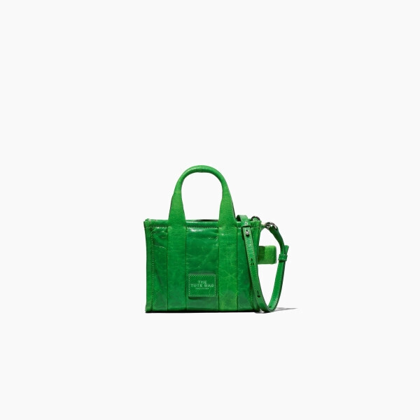 マーク ジェイコブスのアイコンバッグ「THE TOTE BAG」に待望のマイクロサイズが誕生