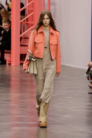 【ルック】フェンディが2023年春夏 ウィメンズ コレクションを発表