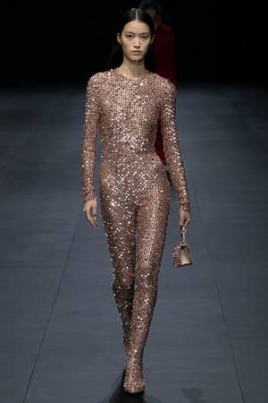 【ルック】ヴァレンティノが2023年春夏コレクション「アンボクシング ヴァレンティノ」を発表