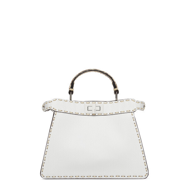 アイコニックなステッチが際立つ、フェンディの新作「ピーカブー カプセルコレクション」が登場