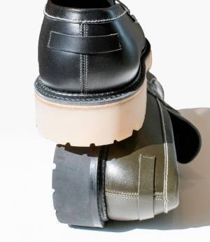 J.M. ウエストンと仏発ユニフォームによるコラボ第二弾、シグニチャーローファーとキーリング を限定受注販売