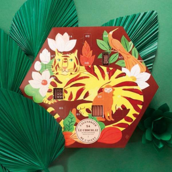 今年のクリスマスケーキのテーマは「進化と定番」。岩田屋本店、福岡三越でクリスマスケーキの予約スタート