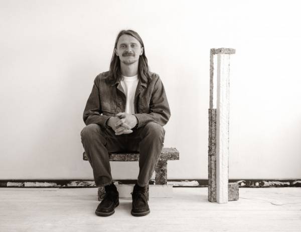 リサイクルデニムを原料に独自のレシピ開発、G-Star RAWの「The Art of RAW」第3弾アーティスト、レニー・シュテープにインタビュー