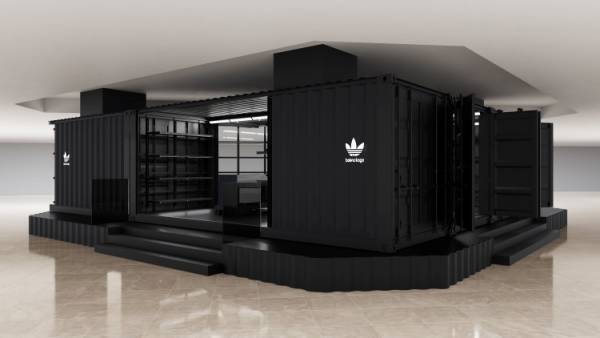 Balenciaga / adidas がいよいよ発売へ。新宿伊勢丹、阪急うめだでポップアップも開催