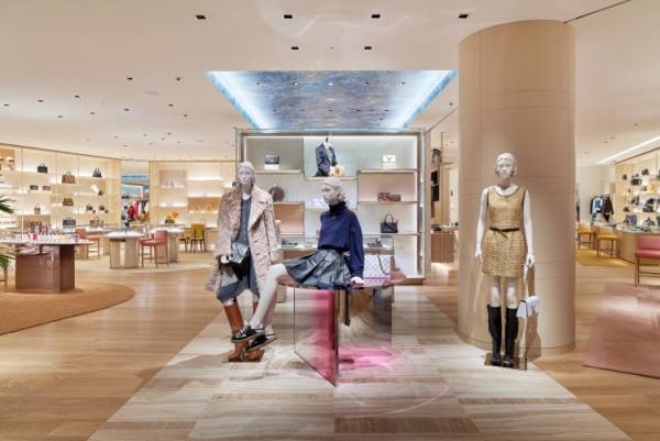 ルイ・ヴィトンが日本で初となる空港内免税店を羽田空港にオープン