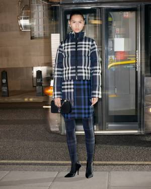 バーバリーがアウターウエアにフォーカスしたポップアップストアを新宿伊勢丹と阪急うめだにオープン