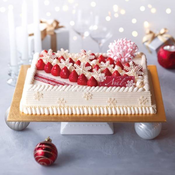 家族の顔も思わずほころぶ、銀座・和光のクリスマスケーキとスウィーツの数々