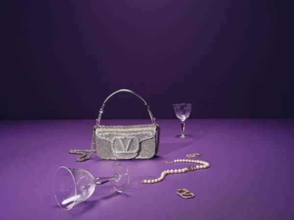 一年でもっとも華やぐシーズンにさらに魅力を添える、ヴァレンティノのパーティーコレクション2022