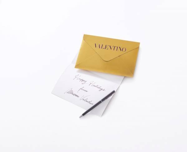 一年でもっとも華やぐシーズンにさらに魅力を添える、ヴァレンティノのパーティーコレクション2022