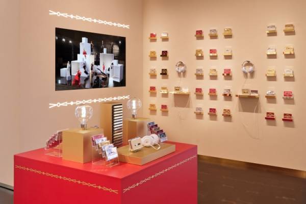 カルティエが音楽を通して愛を伝えるポップアップ 「カルティエ座」を開催。テーマは『LOVE IS ALL』