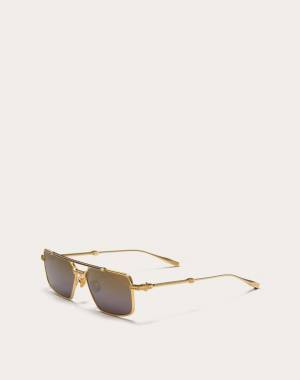 ヴァレンティノがアイウエアの新作を発売。日本の工房で最高品質の素材と技術を用いて製作