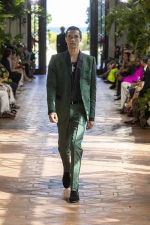 【ルック】ドルチェ&ガッバーナが高級仕立服「アルタ モーダ」「アルタ サルトリア」コレクションをマイアミで発表