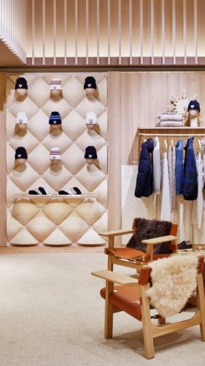 ロロ・ピアーナがホリデーコレクションのポップアップをイセタンメンズで開催