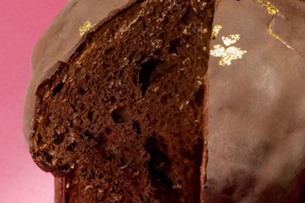 グッチ オステリア ダ マッシモ ボットゥーラ トウキョウで日本限定のオリジナル パネットーネを販売