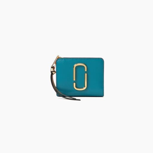 マーク ジェイコブスからホリデーギフトにぴったりな新作ウォレットが登場