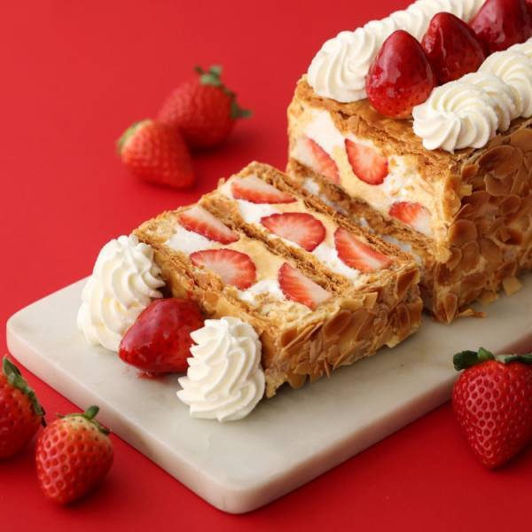 キハチを代表するデザート「KIHACHIのナポレオンパイ」が今年も数量限定で登場