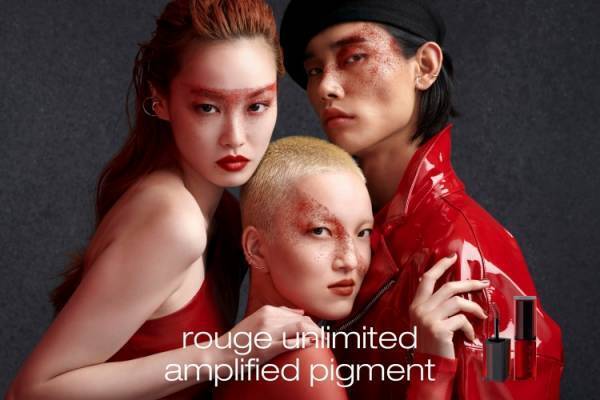シュウ ウエムラの高発色リップシリーズ「ルージュ アンリミテッド アンプリファイド」にリキッドルージュが登場