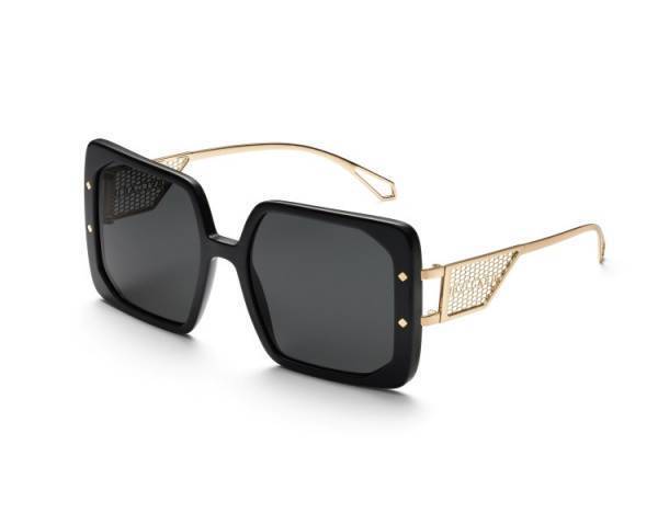 マリア・ペドラサがブルガリ2023年春夏アクセサリーコレクションを纏うイメージビデオを公開