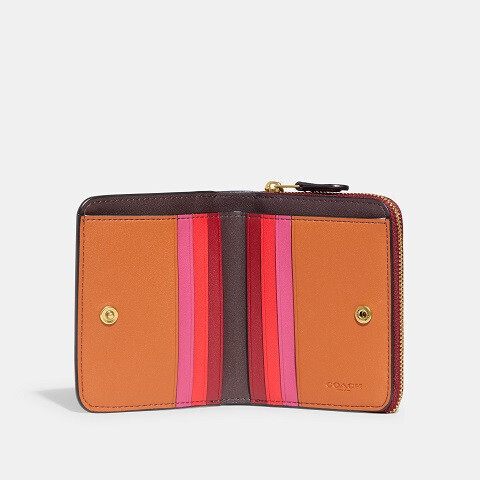 2023年の最初の最強開運日は1月6日! コーチで選ぶ開運財布