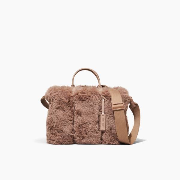 まるでぬいぐるみのようなキュートなデザイン。マーク ジェイコブス からうさぎモチーフのLUNAR NEW YEARシリーズが登場