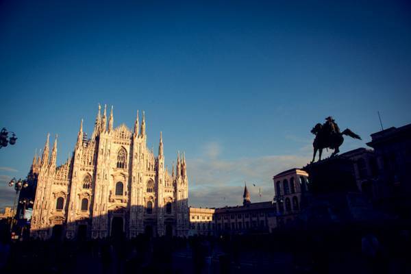 写真家・笠原秀信による旅をテーマにしたオンラインExhibition「THE ROAD」。第8弾はイタリア・ミラノ編