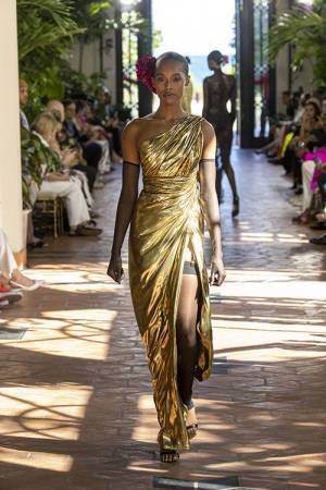 【ルック】ドルチェ&ガッバーナが高級仕立服「アルタ モーダ」「アルタ サルトリア」コレクションをマイアミで発表